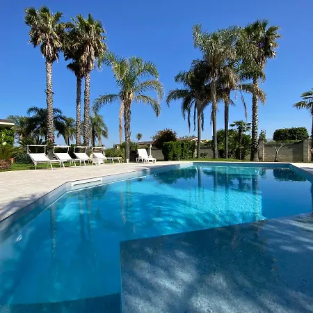 منزل للإقامة Ada Pool